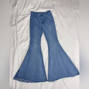 We the Free Womens 26 Blue Flared
Jeans High Rise Festival light Wash
Denim